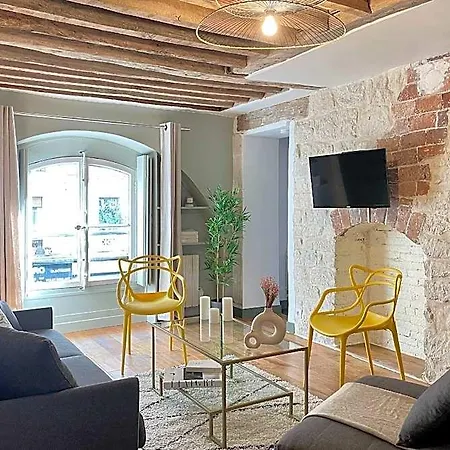 Hotell Charming Flat In Olympic Games 2024