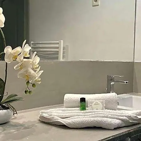 Charming Flat In Olympic Games 2024 Szálloda